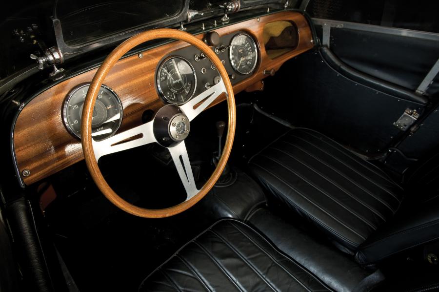  Morgan Plus 4 1966 года  (фото 2 из 6)